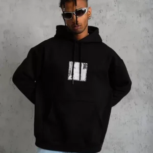 Siyah ve beyaz kapusonlu sweet