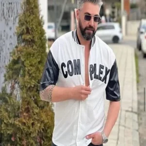 Siyah ve beyaz tee shirt